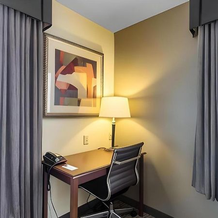 Comfort Inn & Suites Madisonville Esterno foto