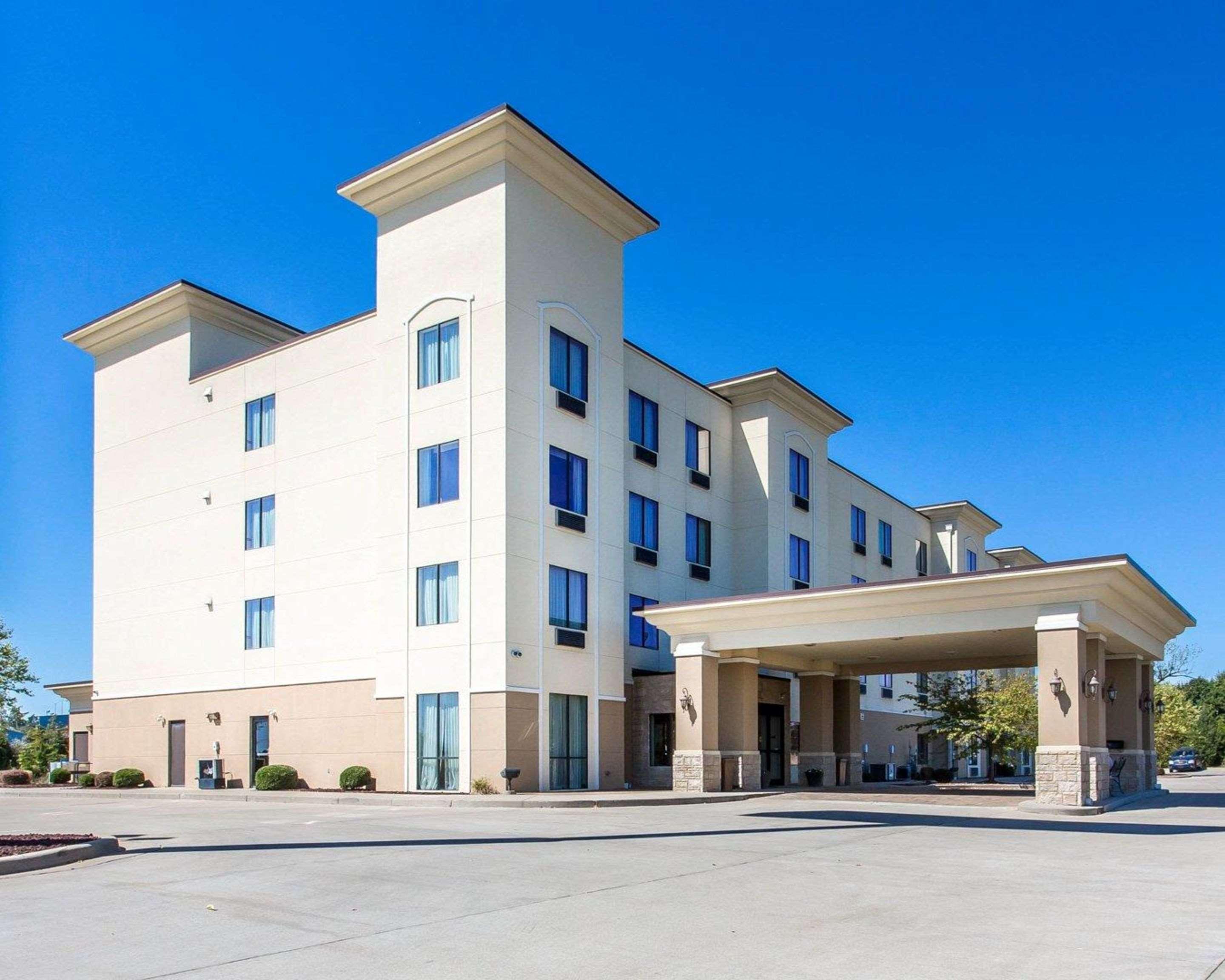 Comfort Inn & Suites Madisonville Esterno foto