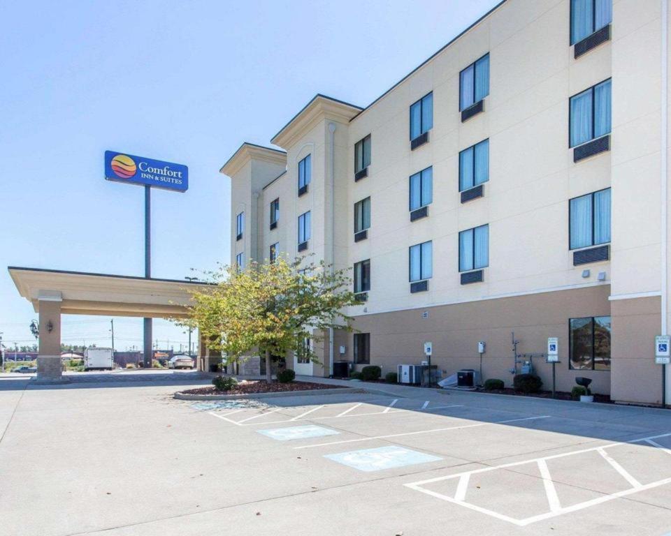 Comfort Inn & Suites Madisonville Esterno foto
