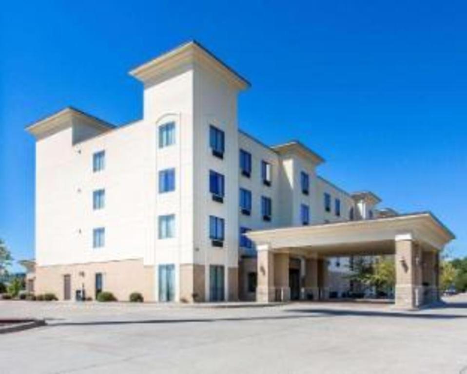 Comfort Inn & Suites Madisonville Esterno foto