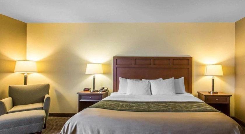 Comfort Inn & Suites Madisonville Esterno foto